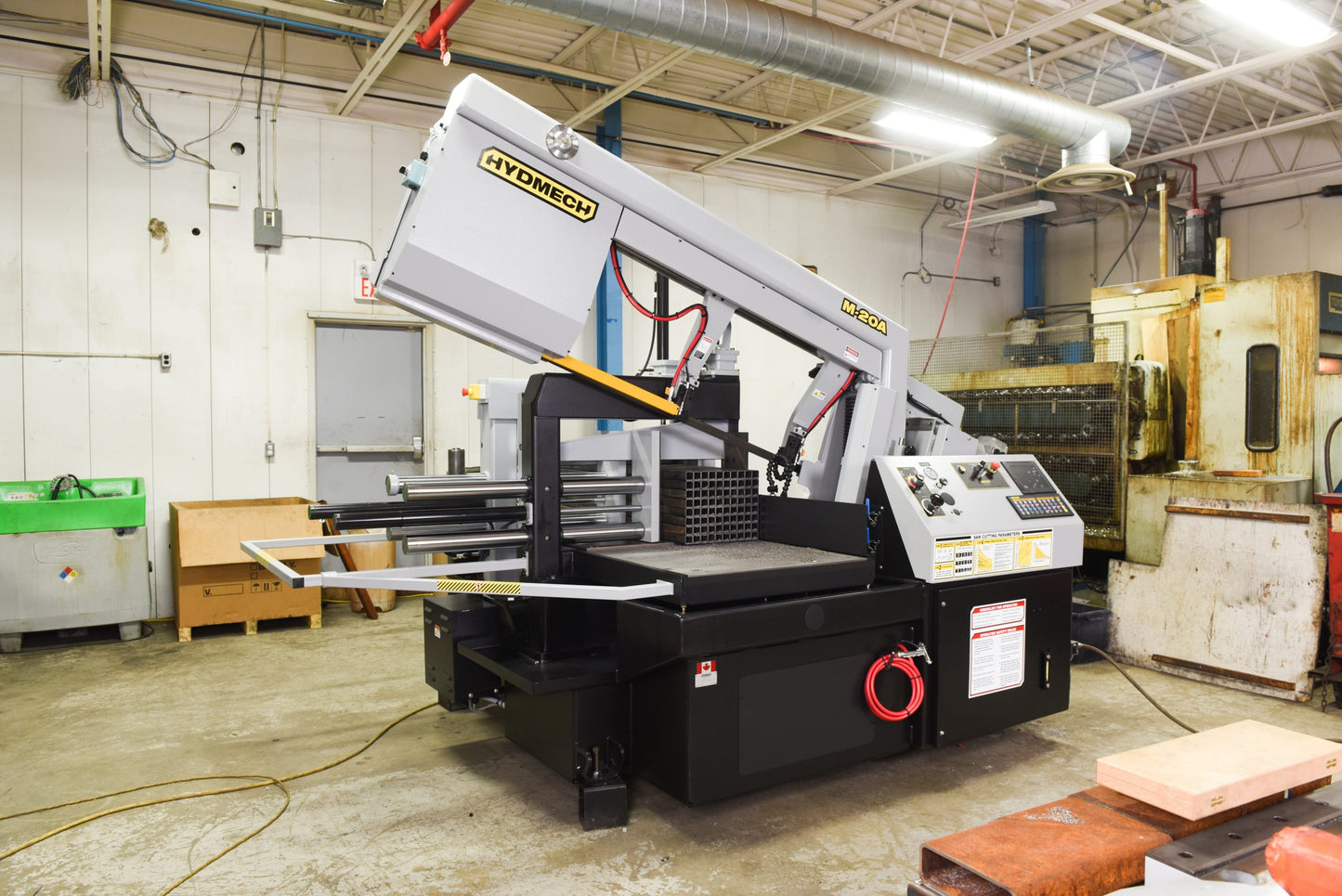 M-20A HORIZONTAL PIVOT BAND SAW